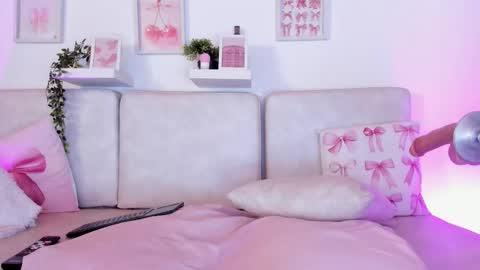 Snapshot of malka_burning chatting on October 2025 08:20:01 PM Malka online show from October 2025 08:20:01 PM