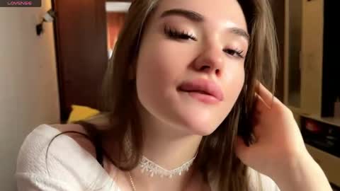 Jinny online show from April 2026 03:30:02 PM