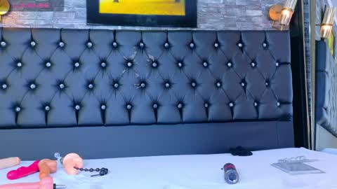 malory_cortez1 online show from April 2026 03:42:01 AM