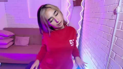 Malory  online show from March 2025 01:20:02 AM