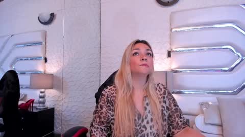 MalorySweet  online show from January 2025 12:40:01 PM