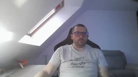 breton online show from December 2024 08:33:01 AM