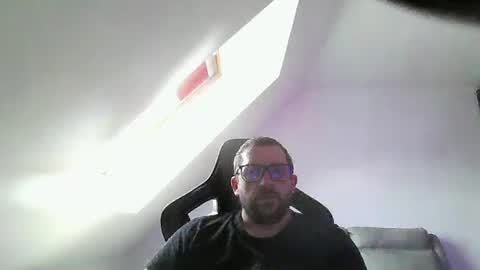 breton online show from November 2025 12:18:01 PM