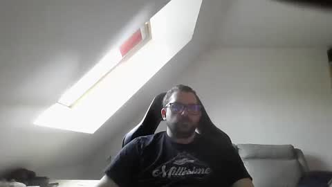 breton online show from April 2026 08:40:01 AM