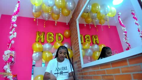 Melanie online show from December 2024 03:22:01 PM