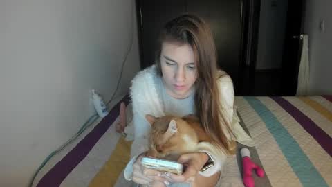 Snapshot of malucam_06 chatting on December 2024 11:40:01 PM instagram nueela online show from December 2024 11:40:01 PM