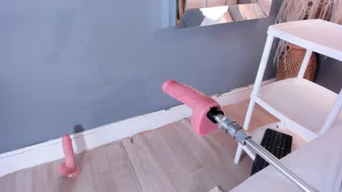 Malu online show from February 2025 08:19:02 PM