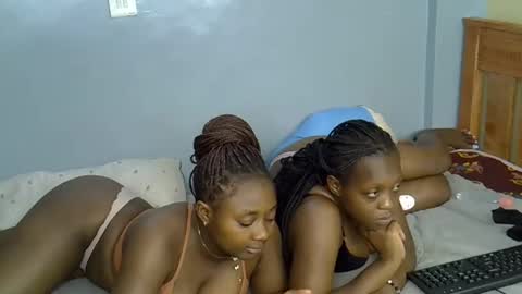 mama_pussie online show from November 2025 12:57:02 AM