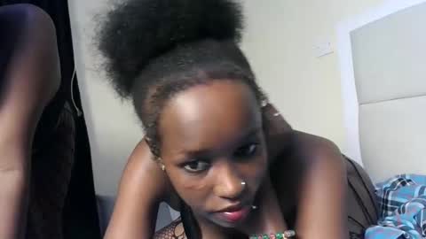 Snapshot of mamaapussy chatting on February 2025 08:24:01 PM mamaa online show from February 2025 08:24:01 PM