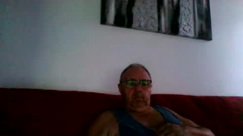 Snapshot of mambow99 chatting on July 2026 06:15:02 PM OLDMANFREE online show from July 2026 06:15:02 PM