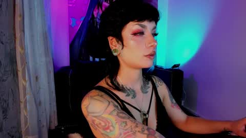  online show from April 2026 07:52:01 PM