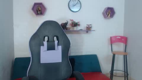 man_san11 online show from December 2025 04:25:01 PM