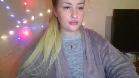 Mandy online show from October 2025 03:43:01 PM