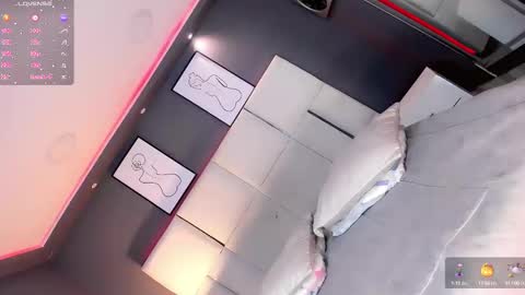 manellyksparklee online show from October 2025 09:15:01 PM