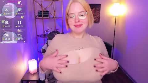 manic_pixie_ online show from April 2026 03:28:01 PM