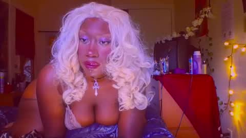 manicpixiedreamgirl__ online show from September 2025 06:20:02 PM