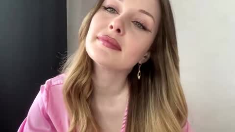 Hey there my name is Sarah online show from April 2026 11:04:02 AM