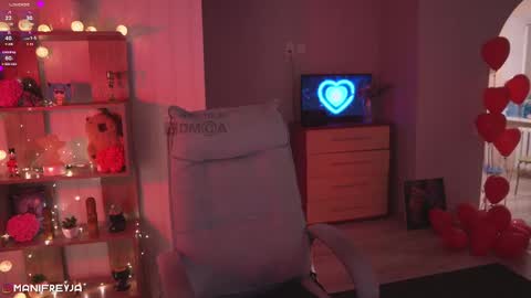 Amelie online show from March 2025 10:49:02 PM