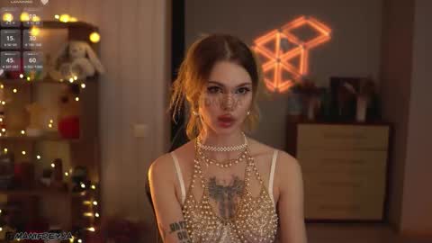 Amelie online show from October 2025 03:23:02 AM