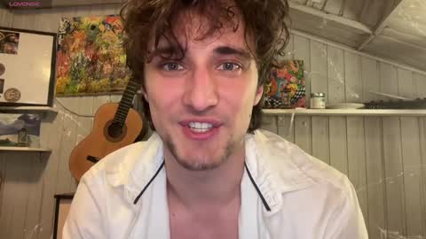 Snapshot of manolein chatting on February 2025 09:35:02 PM manolein online show from February 2025 09:35:02 PM