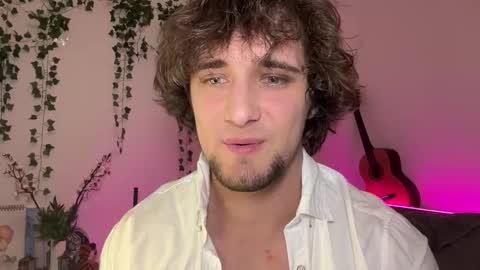 manolein online show from October 2025 12:00:01 AM