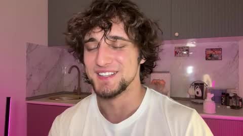 manolein online show from October 2025 12:19:01 AM