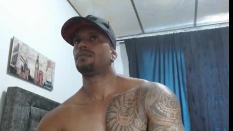 Manolo online show from March 2025 06:23:01 PM