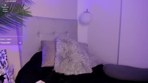 Manu Velez  online show from January 2025 05:51:02 PM