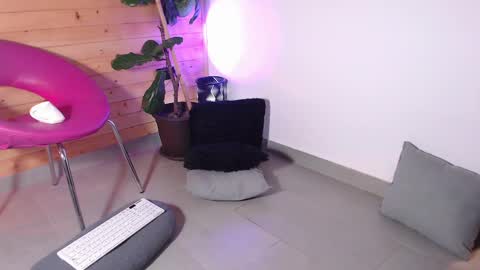 Manu Velez  online show from February 2025 04:25:01 AM