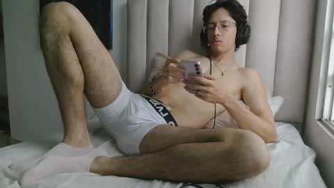 Manuel online show from April 2026 09:17:02 PM