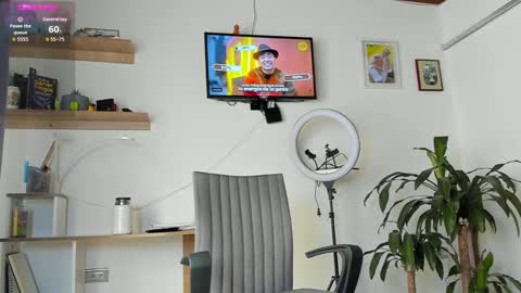 manucute 23  online show from November 2025 04:05:01 PM