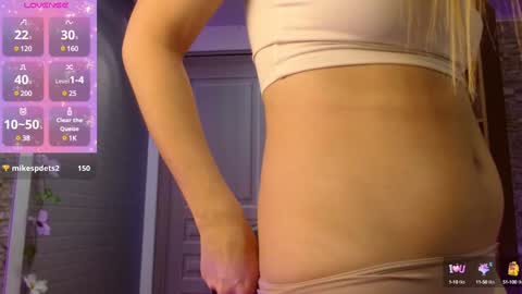 Snapshot of manue_bela chatting on February 2025 02:15:02 PM Angela online show from February 2025 02:15:02 PM