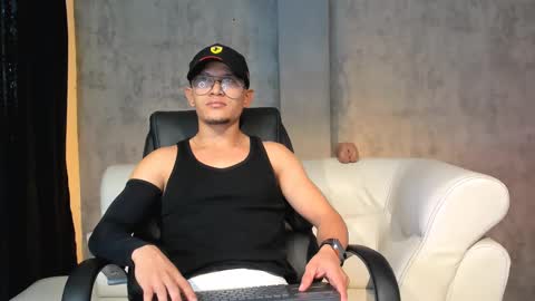 Manuel online show from September 2025 01:38:01 PM