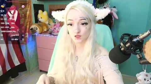 Manuela online show from January 2025 11:56:02 AM