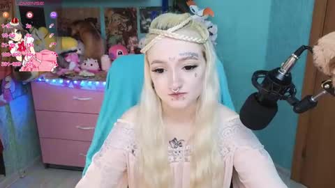 Manuela online show from March 2025 08:31:01 PM