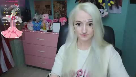 Snapshot of manuela_unicorn chatting on June 2026 07:38:01 PM Manuela online show from June 2026 07:38:01 PM