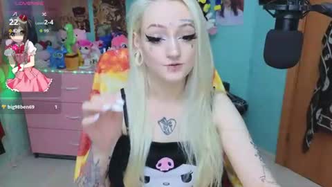 Snapshot of manuela_unicorn chatting on July 2026 04:22:01 PM Manuela online show from July 2026 04:22:01 PM