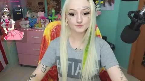 Snapshot of manuela_unicorn chatting on July 2026 07:53:01 PM Manuela online show from July 2026 07:53:01 PM