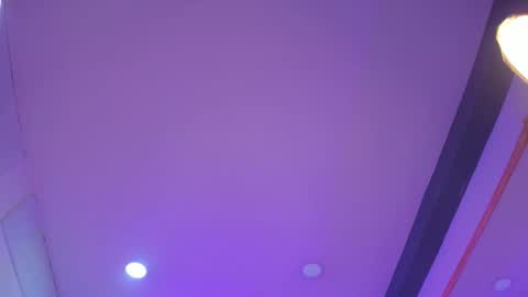 Manuela online show from March 2026 09:16:02 PM