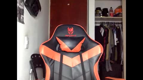 Manu online show from October 2025 05:05:02 AM