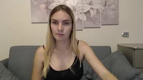 Snapshot of manyamania chatting on October 2025 10:21:01 AM Prosto Maria online show from October 2025 10:21:01 AM