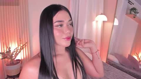 Mara  online show from March 2026 09:43:01 PM