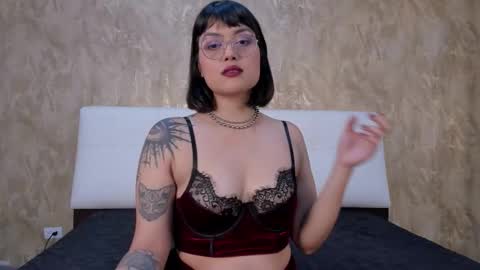 Snapshot of maracrawford chatting on October 2025 12:50:01 PM maracrawford online show from October 2025 12:50:01 PM