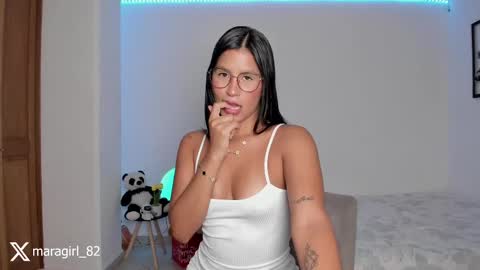 Mara online show from September 2025 12:10:01 AM