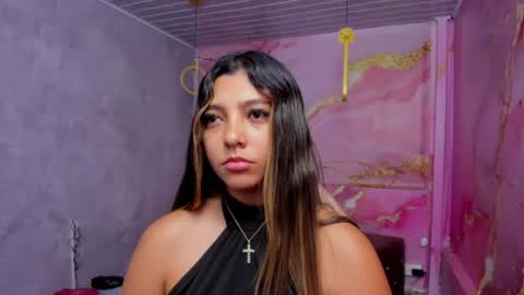 maraluna__ online show from July 2026 12:02:02 PM