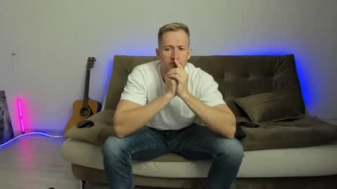 alex marvelxx online show from October 2025 08:40:02 AM