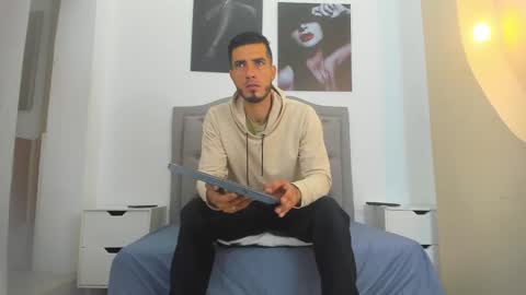 Marc Ruffalo online show from March 2026 10:54:02 AM