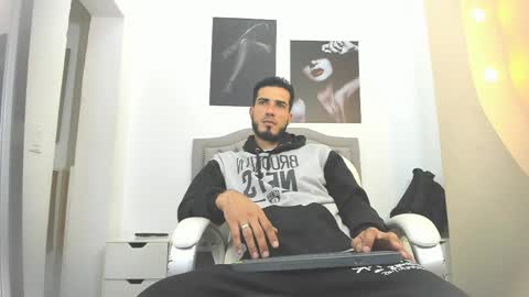 Marc Ruffalo online show from April 2026 11:28:01 AM