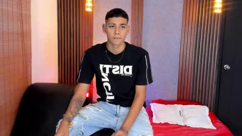 Snapshot of marc_scott_ chatting on March 2026 04:18:02 AM Marc online show from March 2026 04:18:02 AM