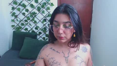 Marcela  online show from November 2025 02:01:02 AM